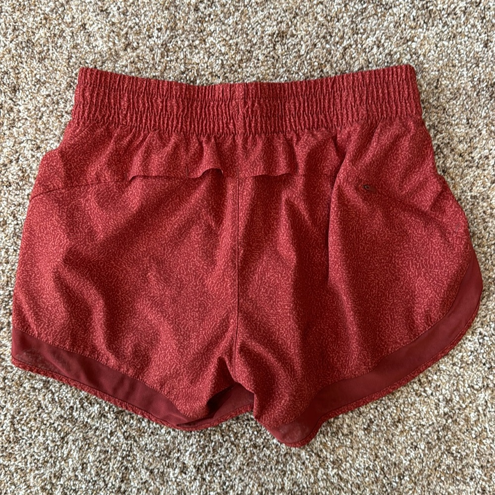 Athleta Run short - Picture 2 of 3